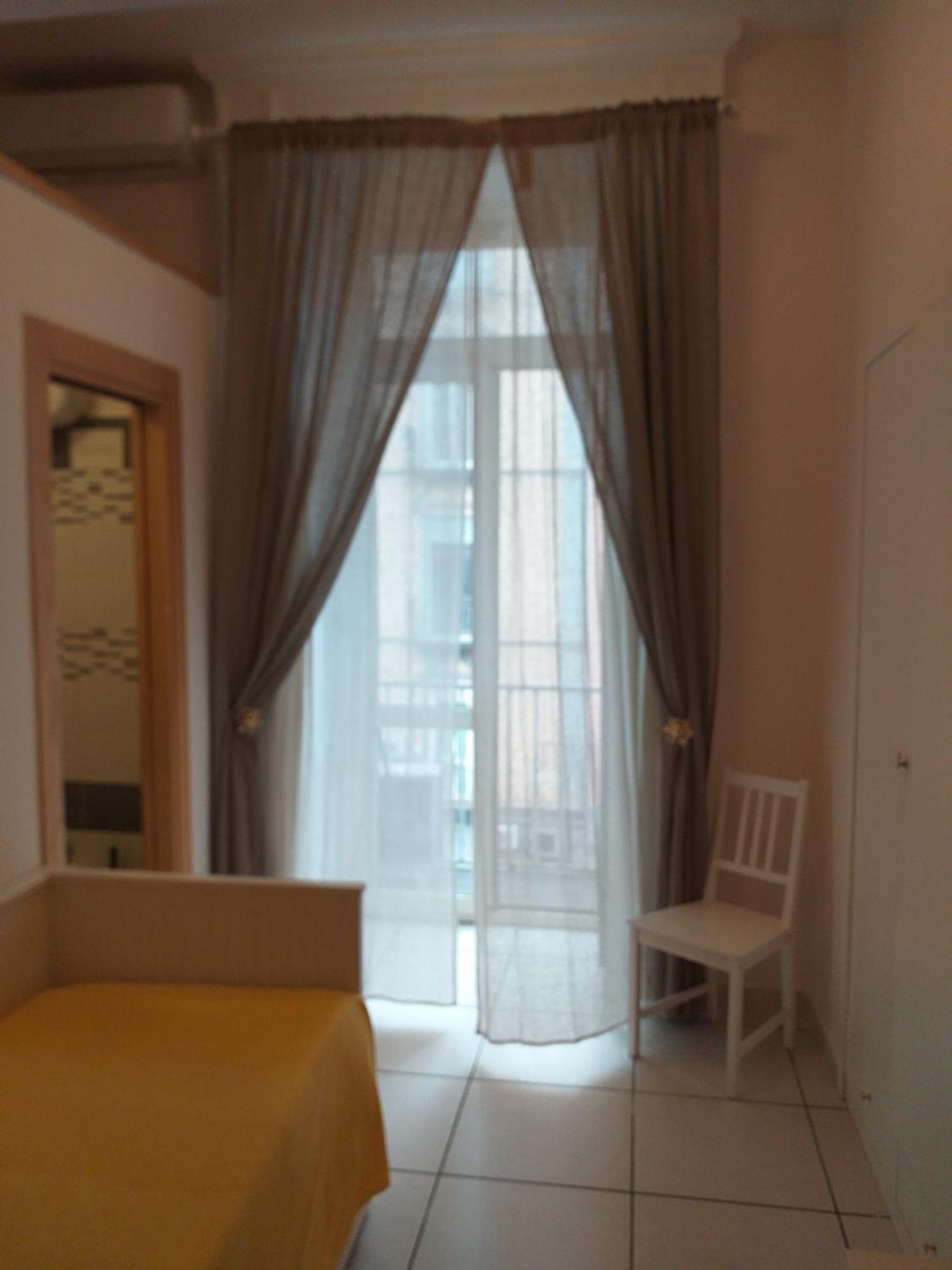 Beb Pantarei Bed & Breakfast เนเปิลส์ ห้อง รูปภาพ