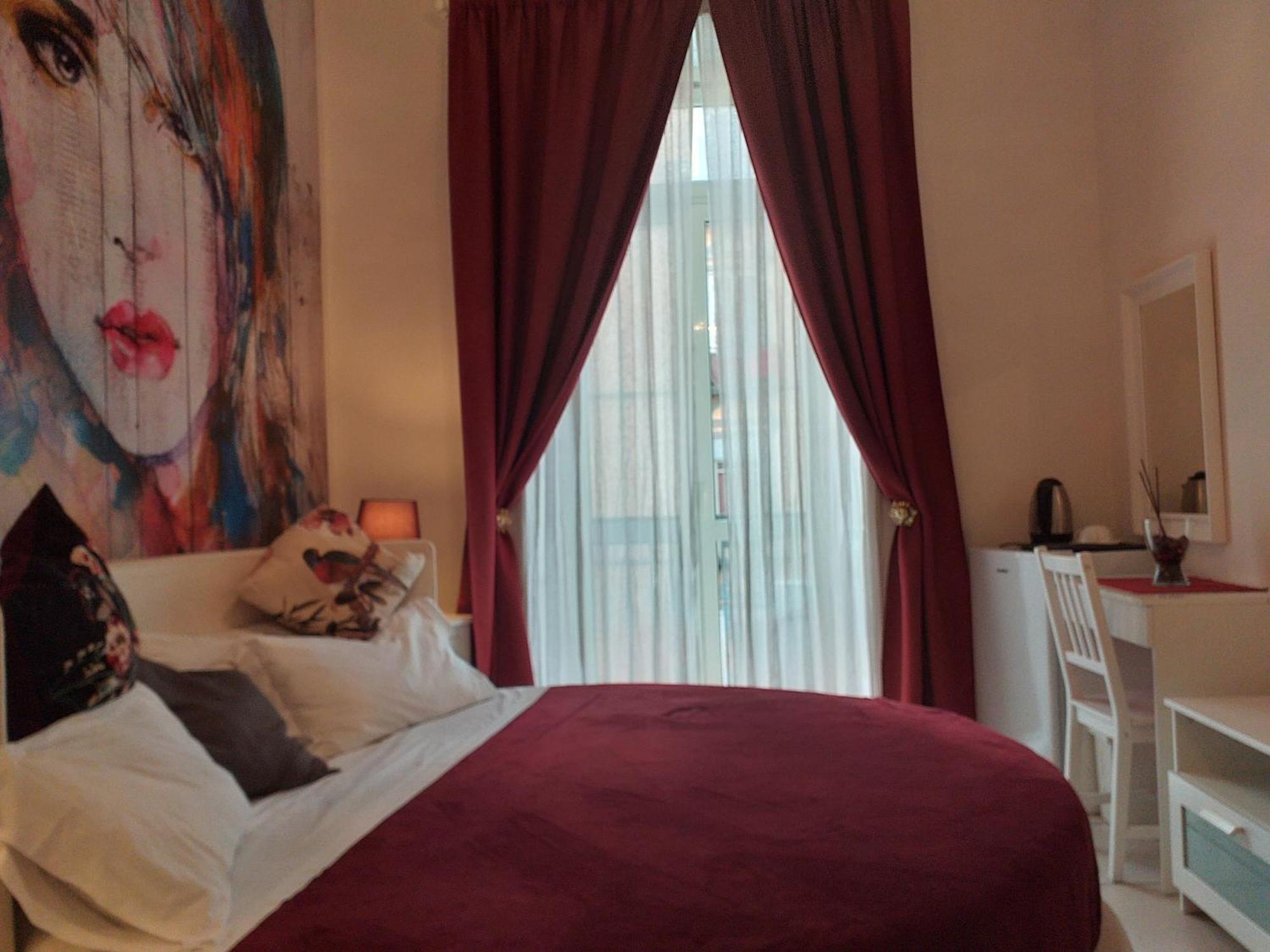Beb Pantarei Bed & Breakfast เนเปิลส์ ห้อง รูปภาพ